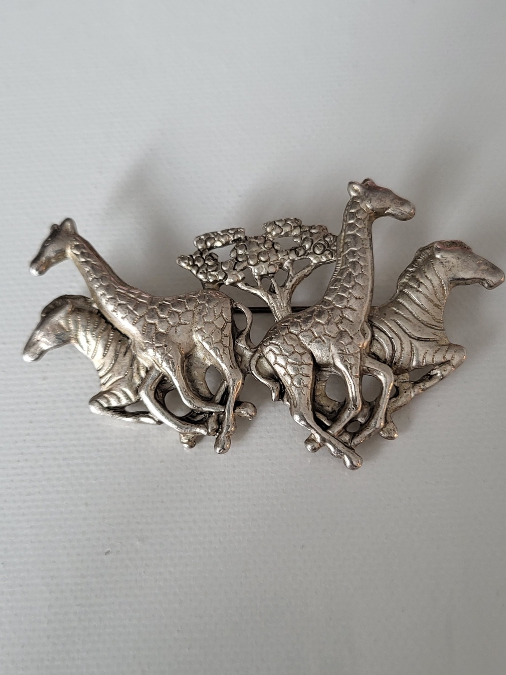 Vuntage A.J.C Silver-Tone Giraffe Safari Brooch